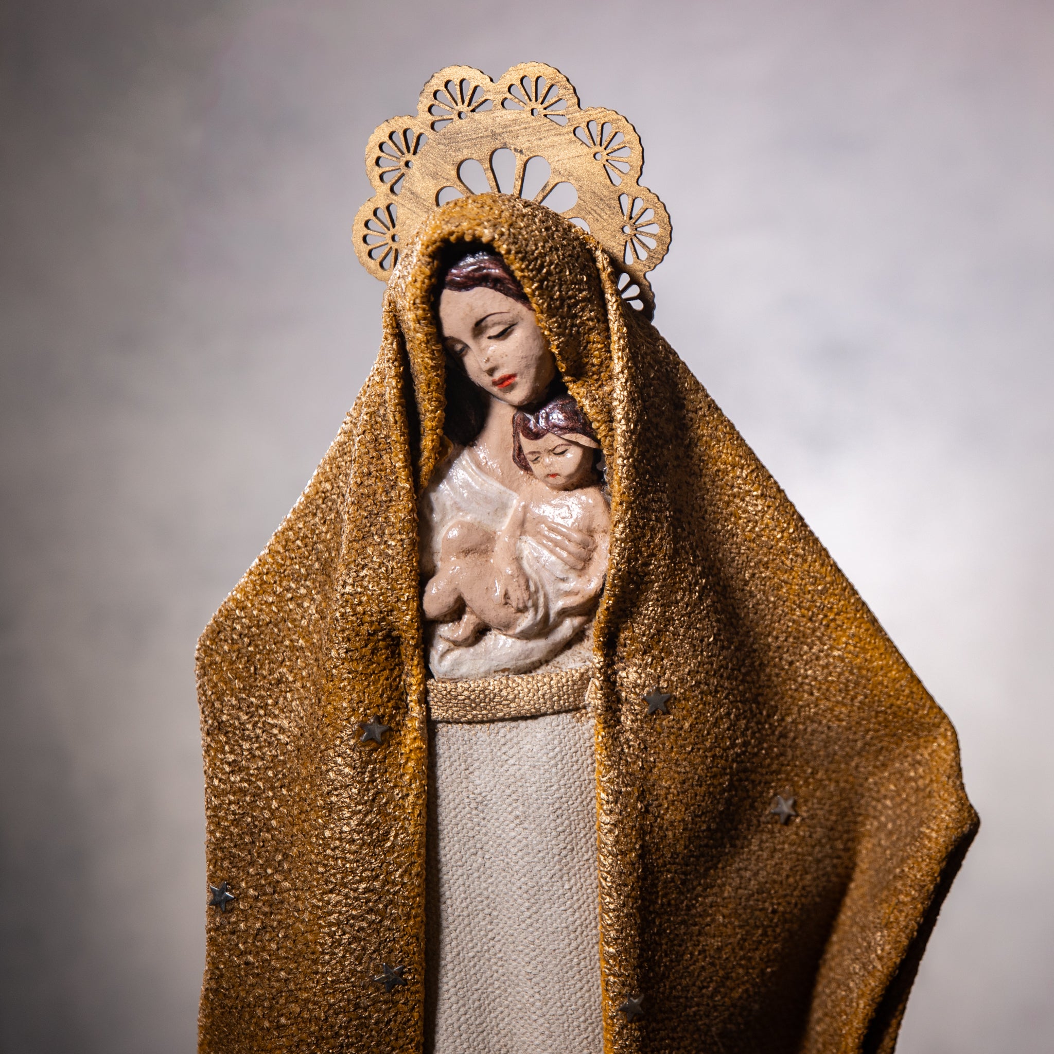 Statue - Madonna & Child - Gold - Burlap - Sculpture