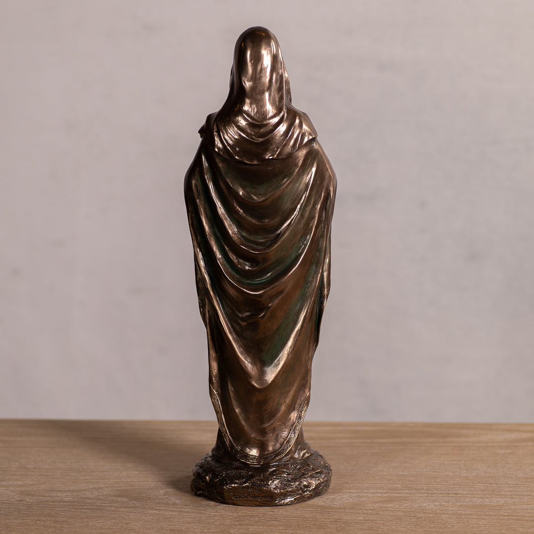 IHM Statue