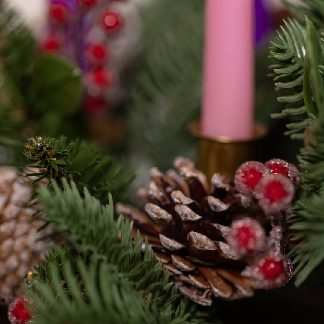 Advent Wreath - Pine w/Pinecones - 14" D