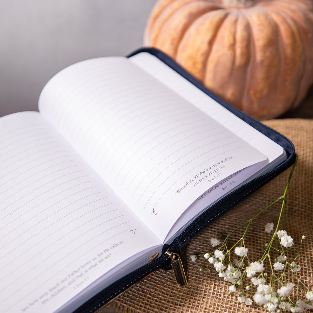 Journal - Be Still and Know - Floral - Zip