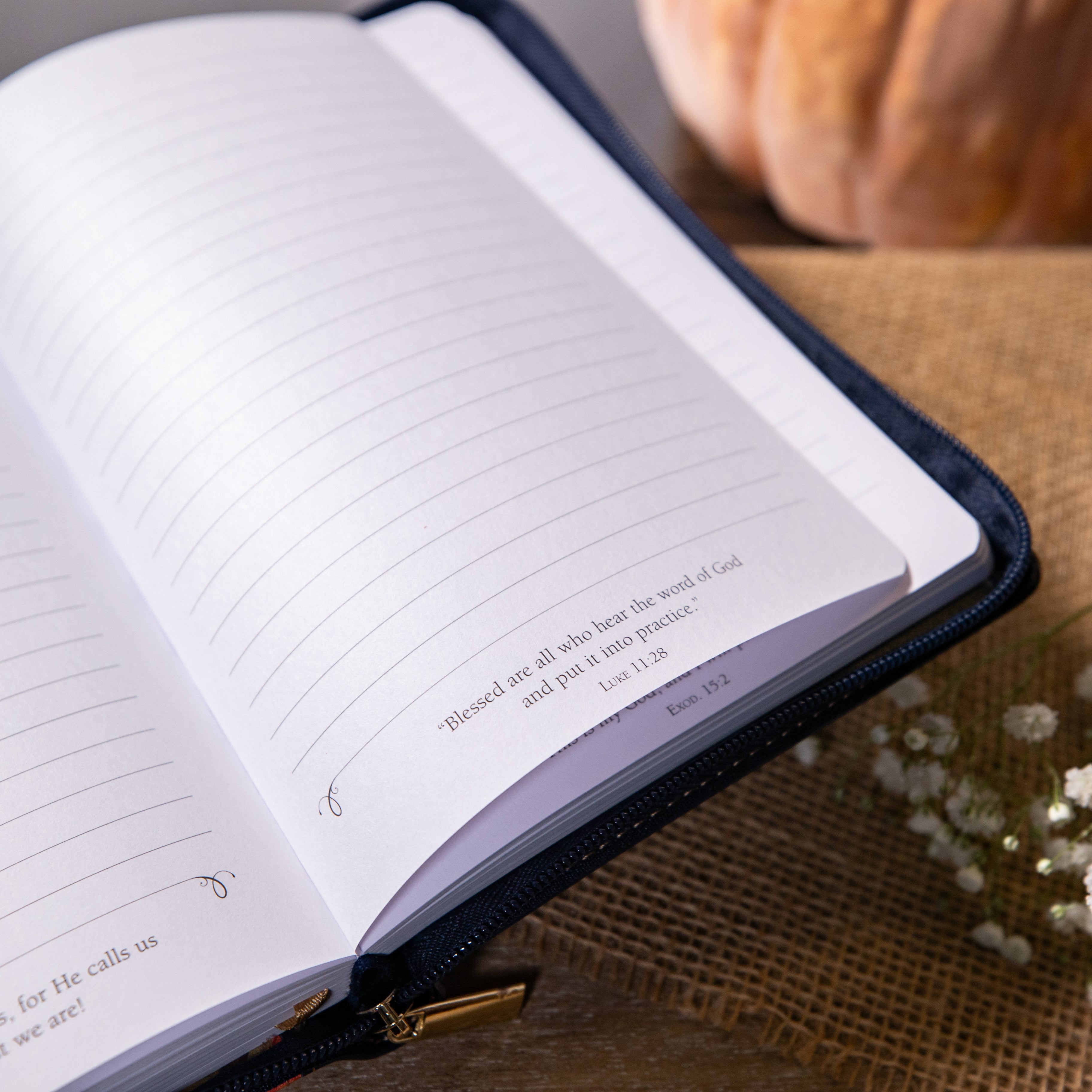 Journal - Be Still and Know - Floral - Zip