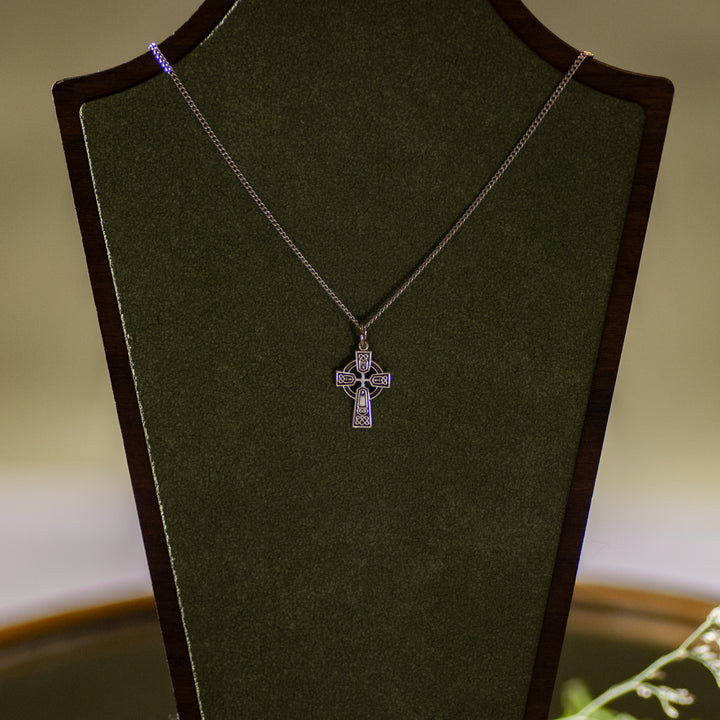 Pendant - Celtic Cross - Sterling Silver - 18" Stainless Steel Curb Chain