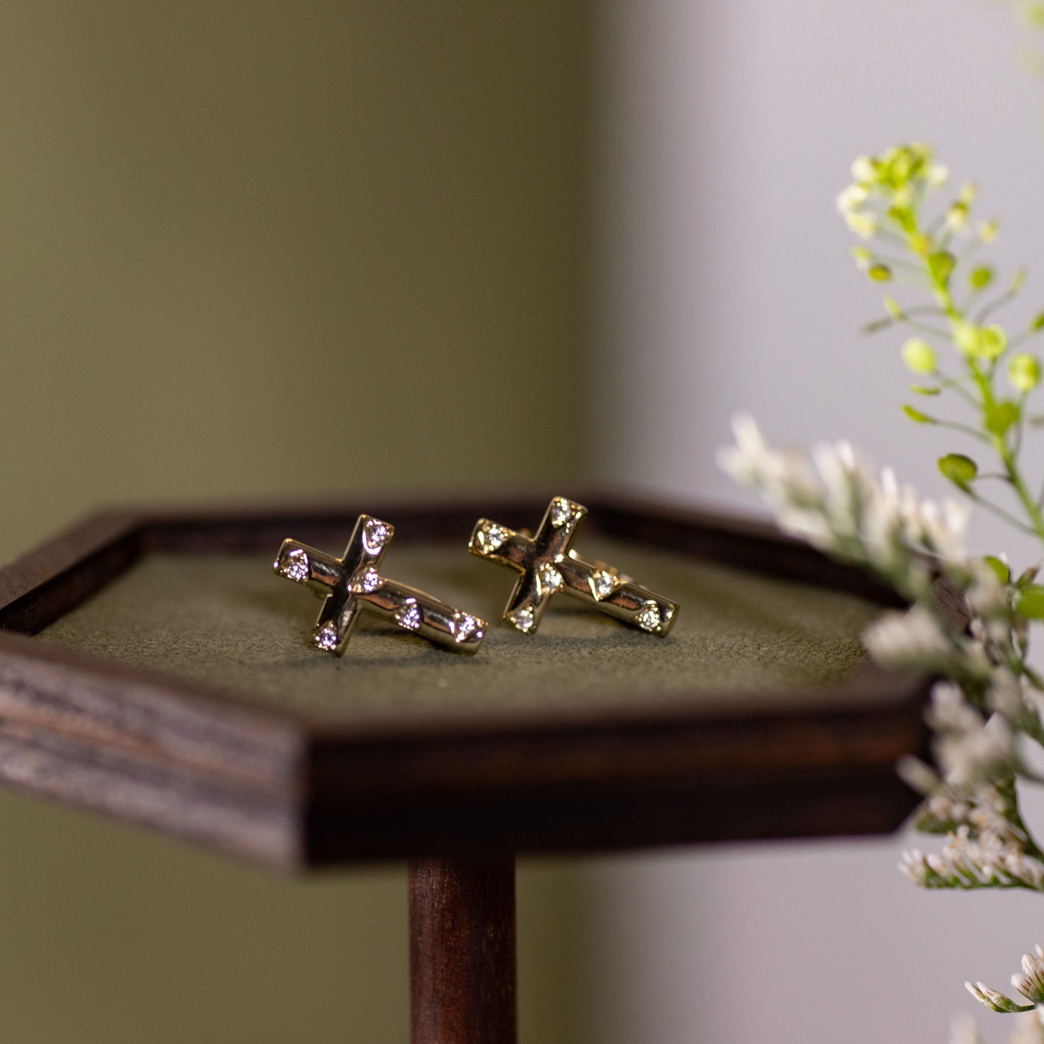 Earrings - Cross - 16K Gold Filled - Cz - Studs