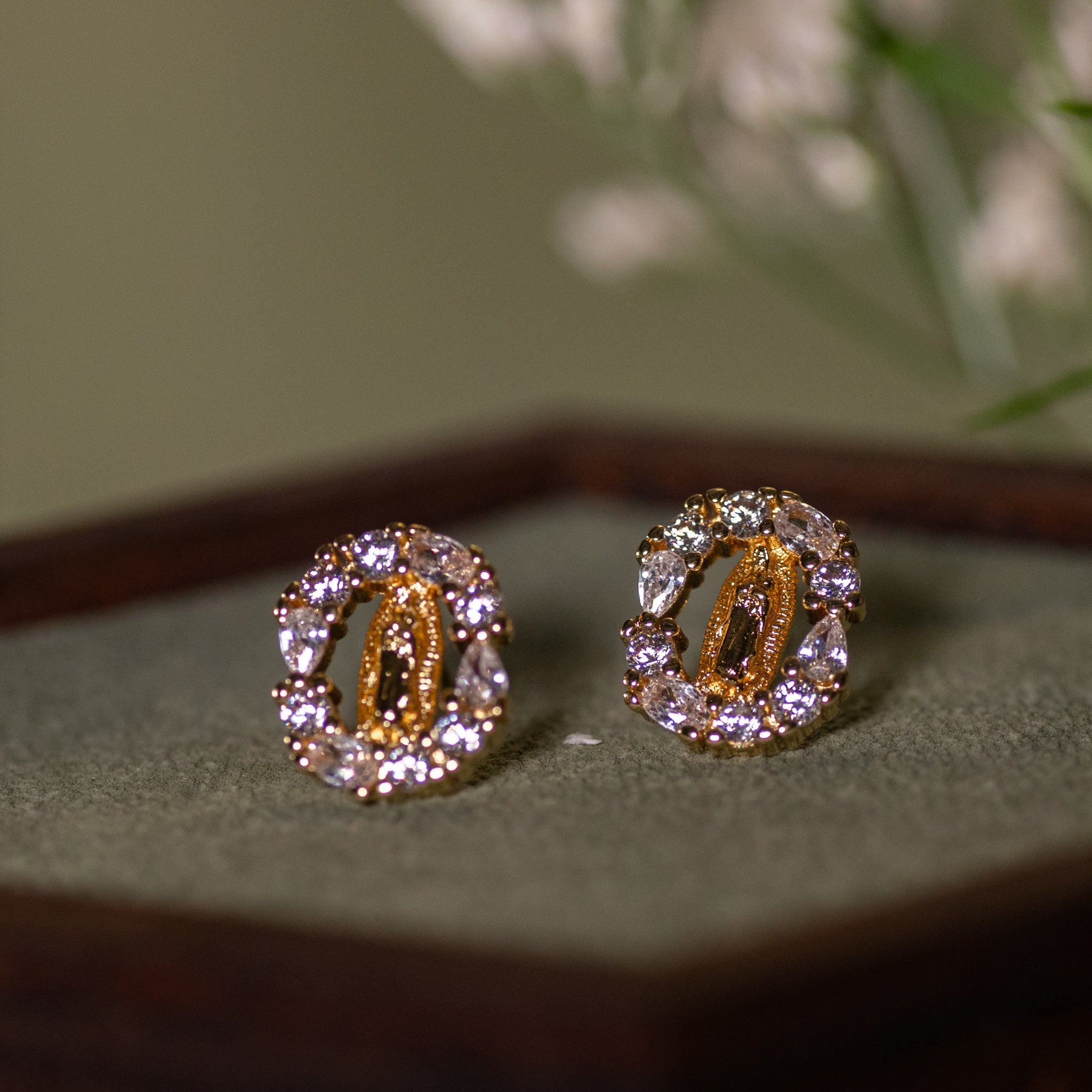 Earrings - OLG - 16K Gold Filled - Oval