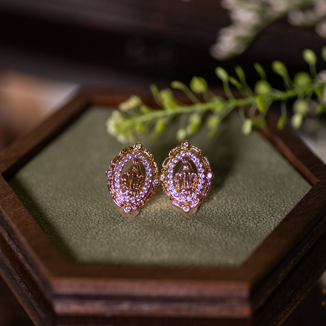 Pendant - Mother Mary - Studs - Cz - 18k Gold