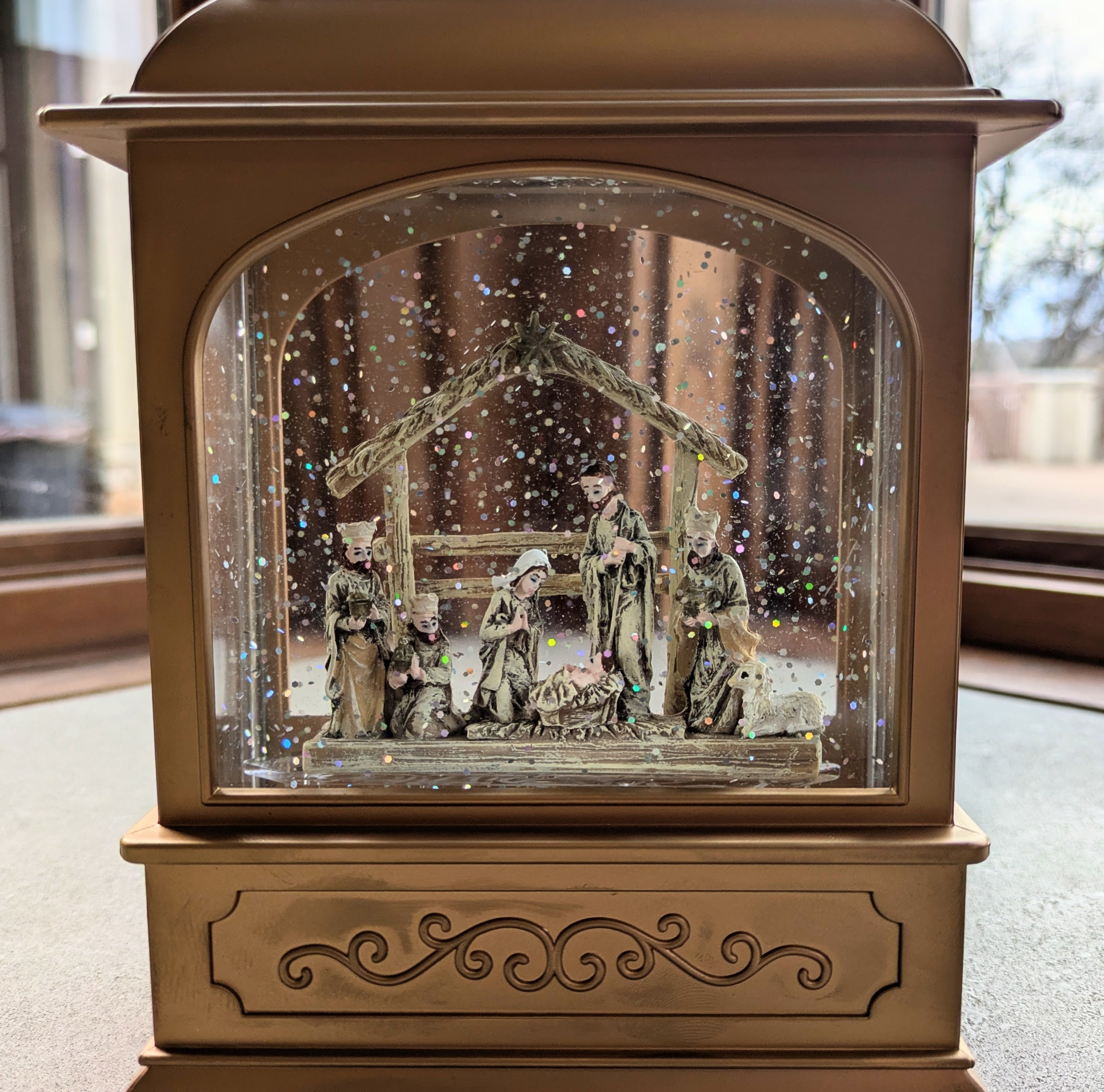 Snow Globe - Lantern - Nativity and Creche - Lighted