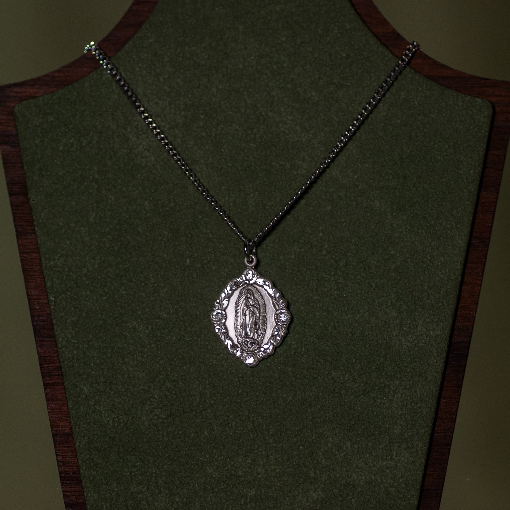 Pendant - OLG - 4 Roses - Sterling Silver - 18"