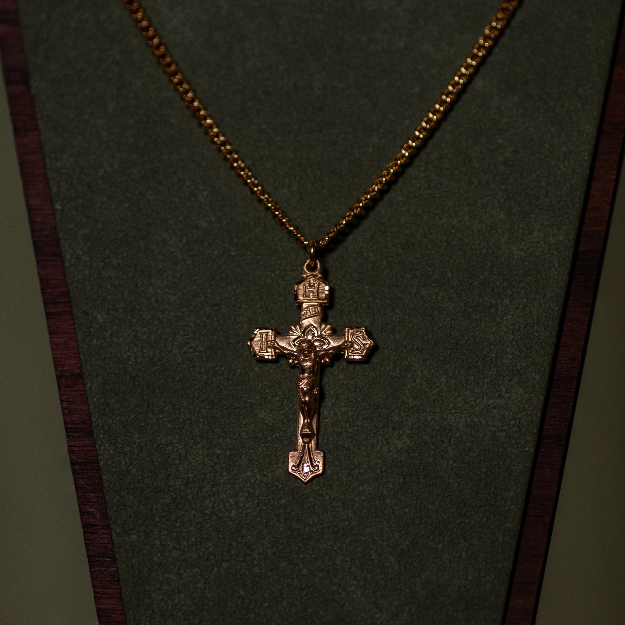 Pendant - Crucifix - 16kt Gold over Sterling Silver - 24" Gold Plated