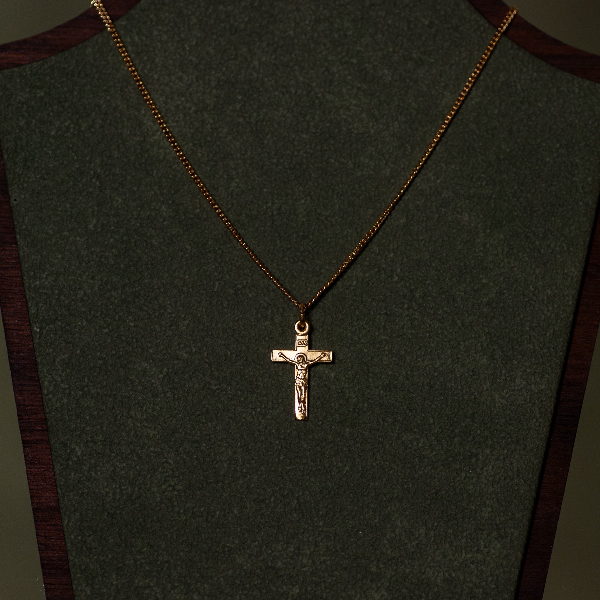 Pendant - Crucifix - 16kt Gold Over SS - 16" Gold Plated
