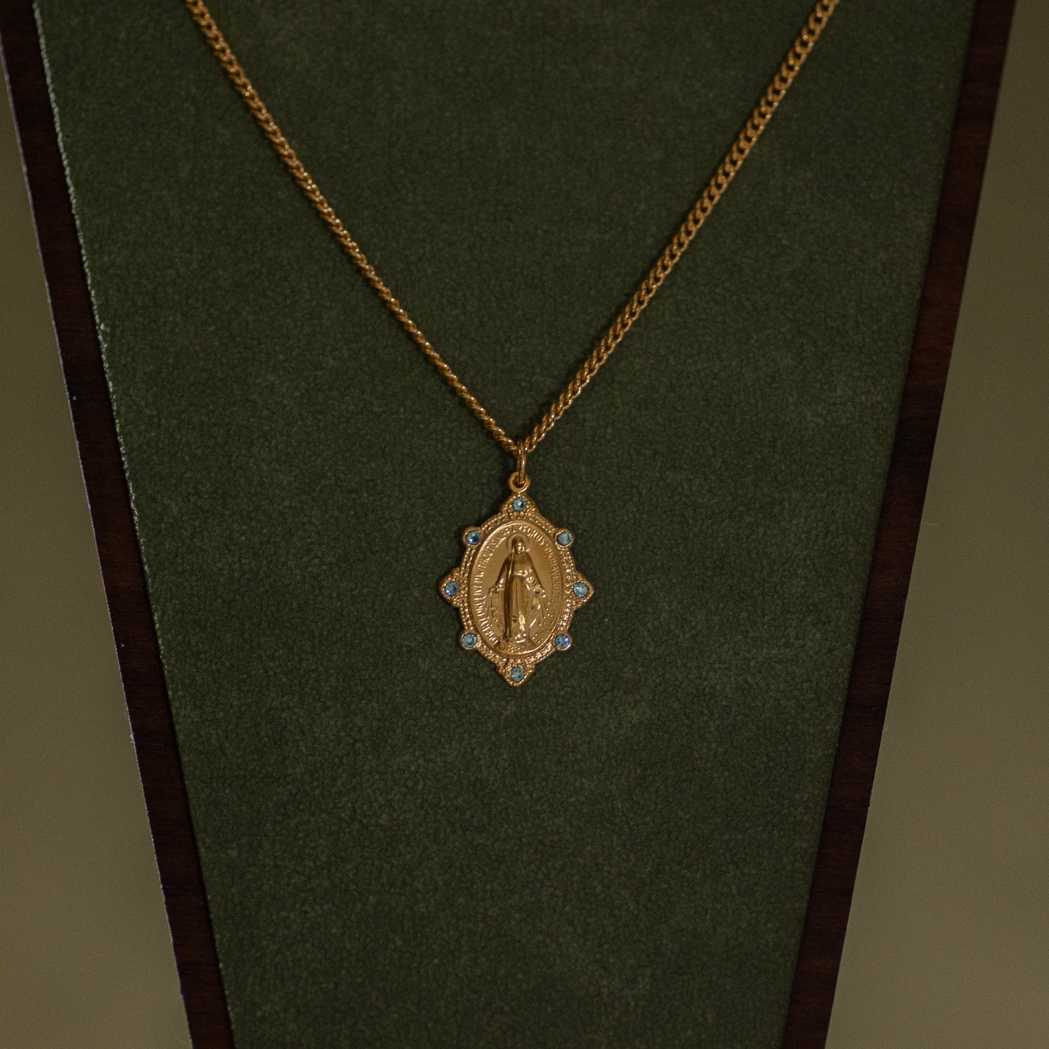 Pendant - MM w/ Sapphire stones - 16k Gold over Sterling Silver - 18" Gold plated chain