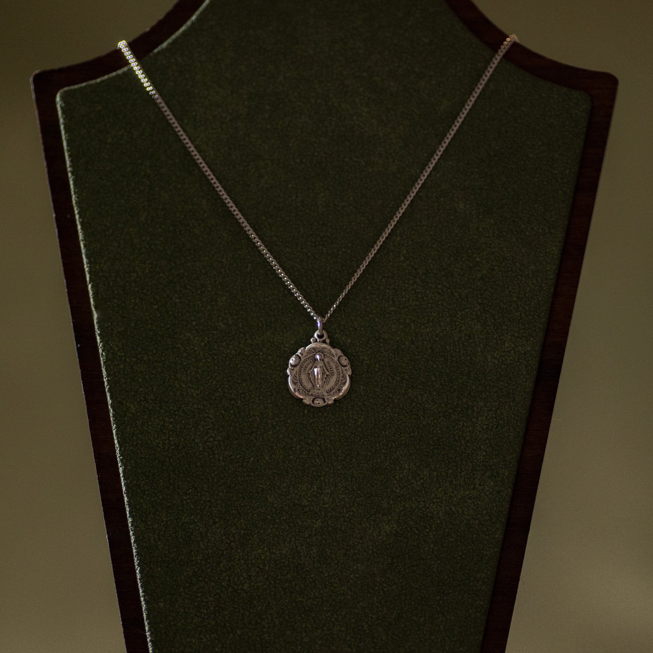 Pendant - MM Round - Sterling Silver - 18" Stainless Steel Chain
