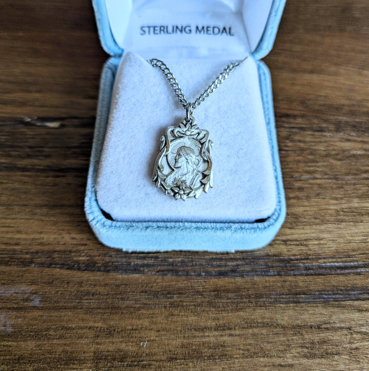 Sacred Heart of Jesus and Scapular medal
