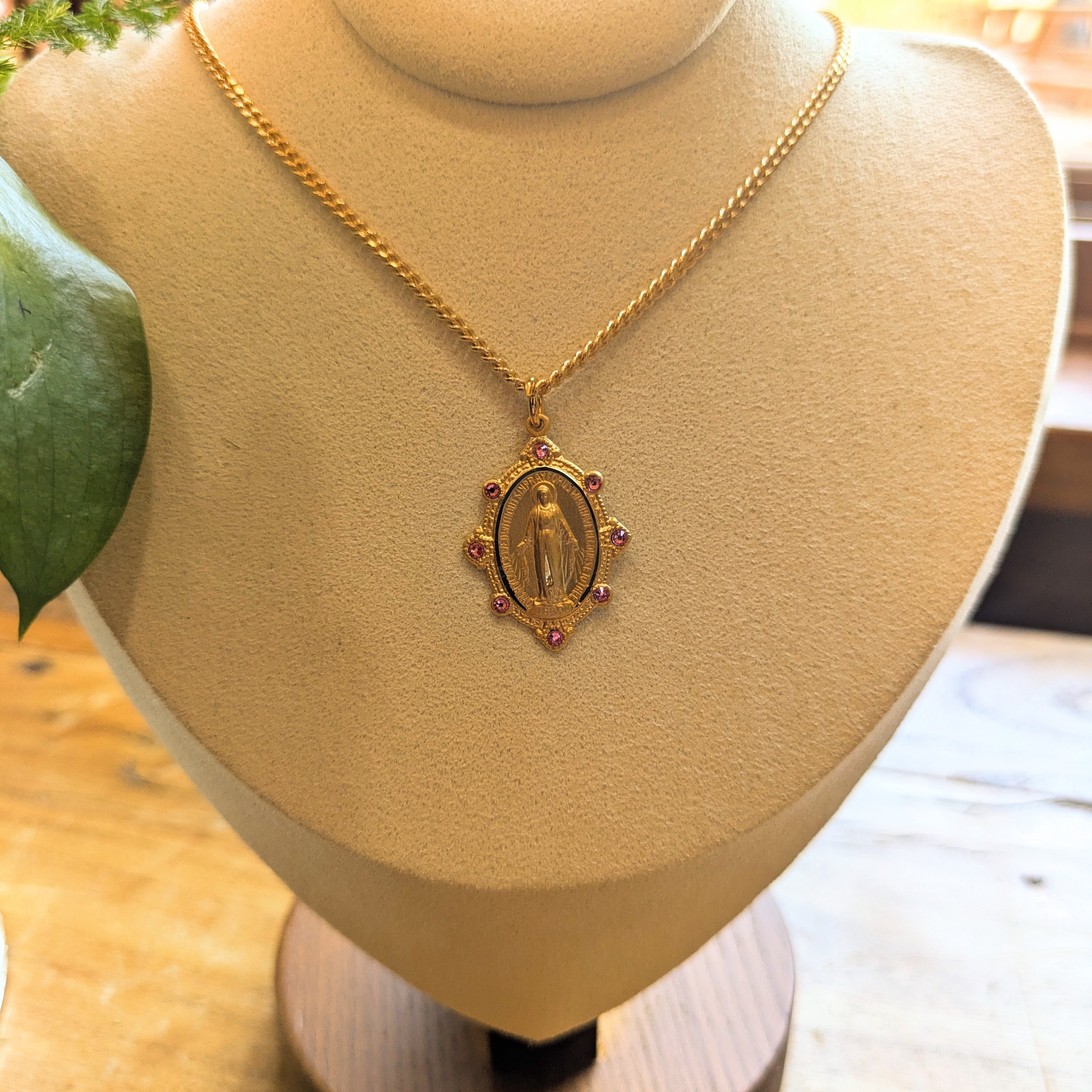 Pendant - Miraculous Medal w/Pink Stones - 16kt Gold Over Sterling - 18"Gold Plated Curb Chain