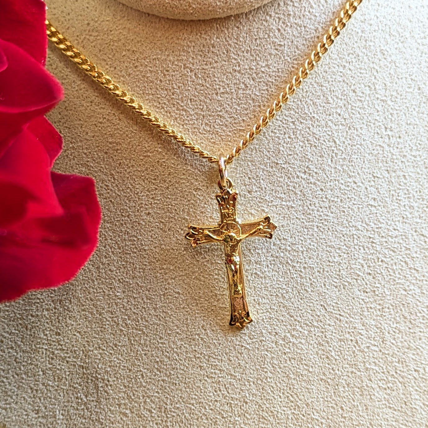 Pendant - Crucifix - Gold Over Sterling Silver - 18" Gold Plated Chain