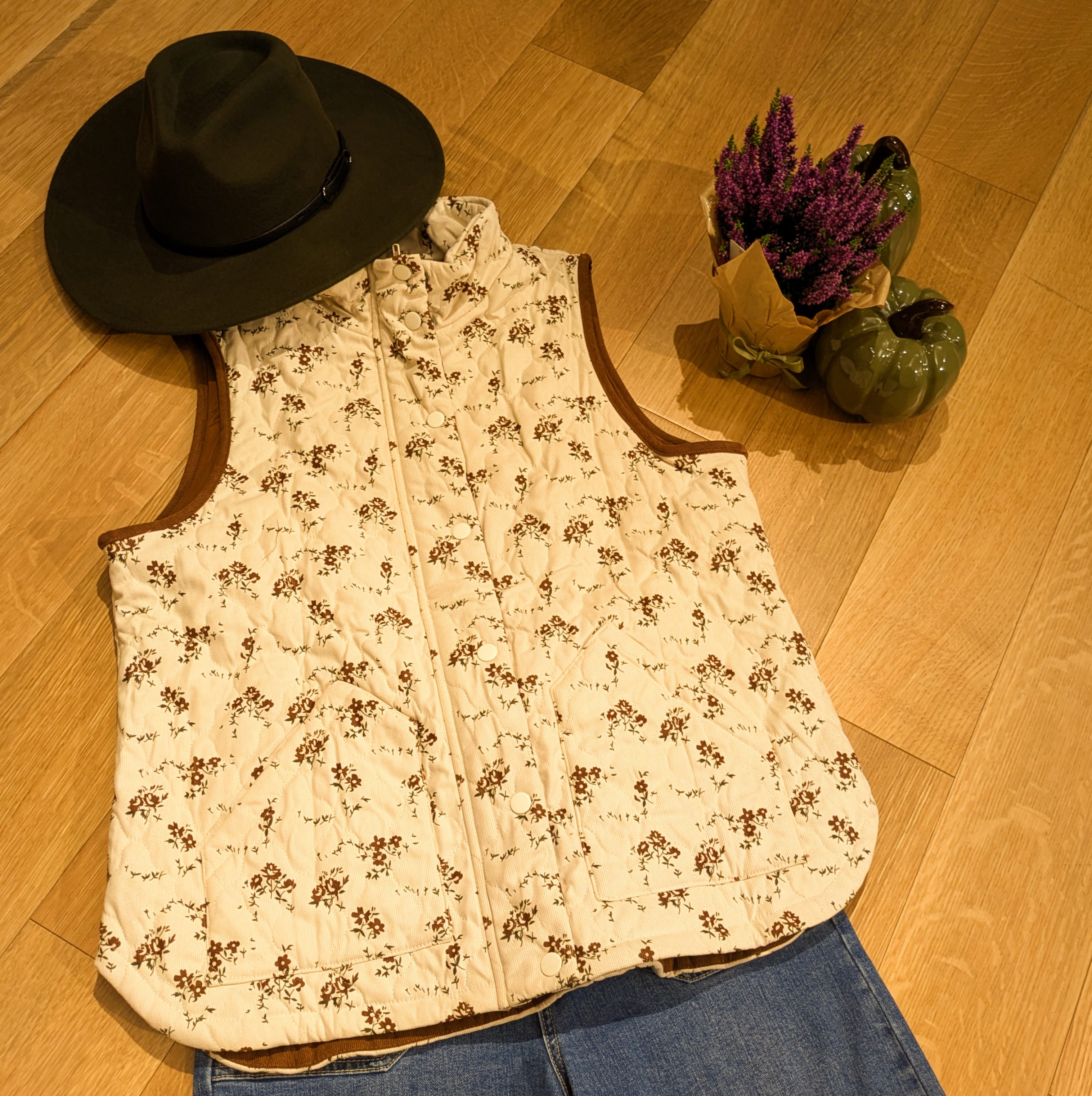Vest - Floral - Apricot - Quilted