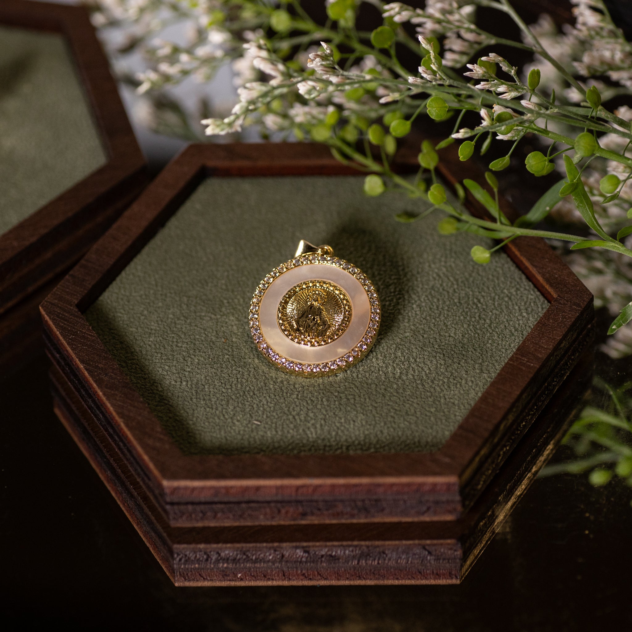 Pendant - OLG - Shell Pearl - Round - 14k Gold Filled