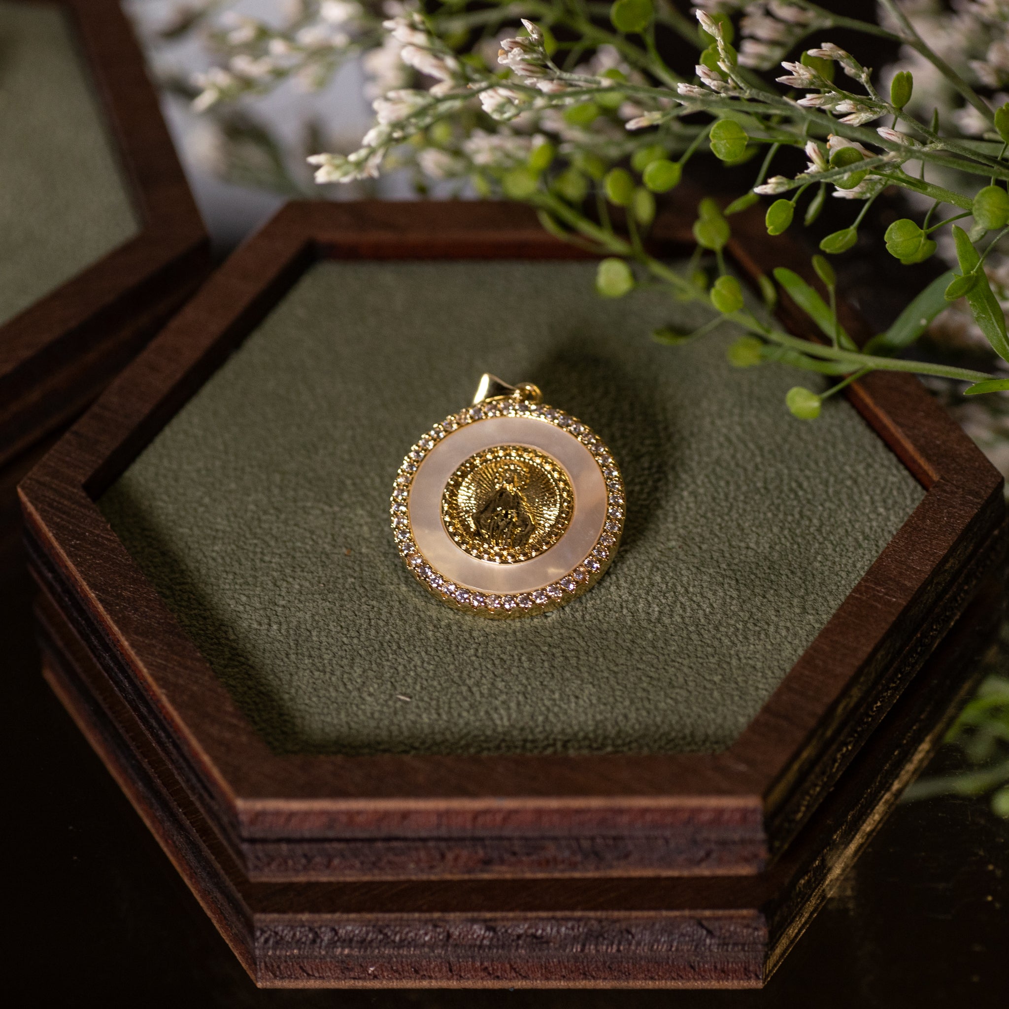 Pendant - OLG - Shell Pearl - Round - 14k Gold Filled
