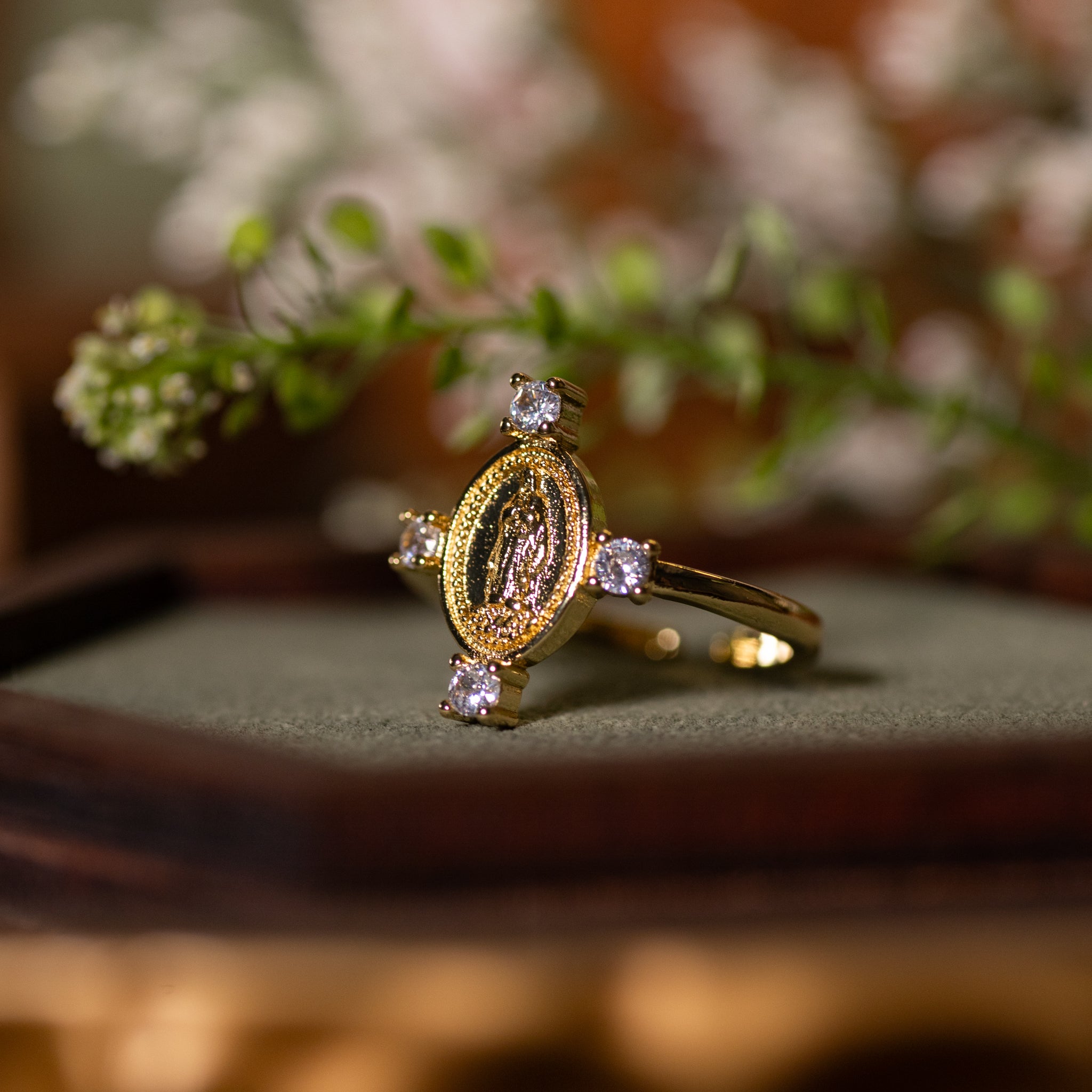 Ring - OLG - Crystal Rim - Gold