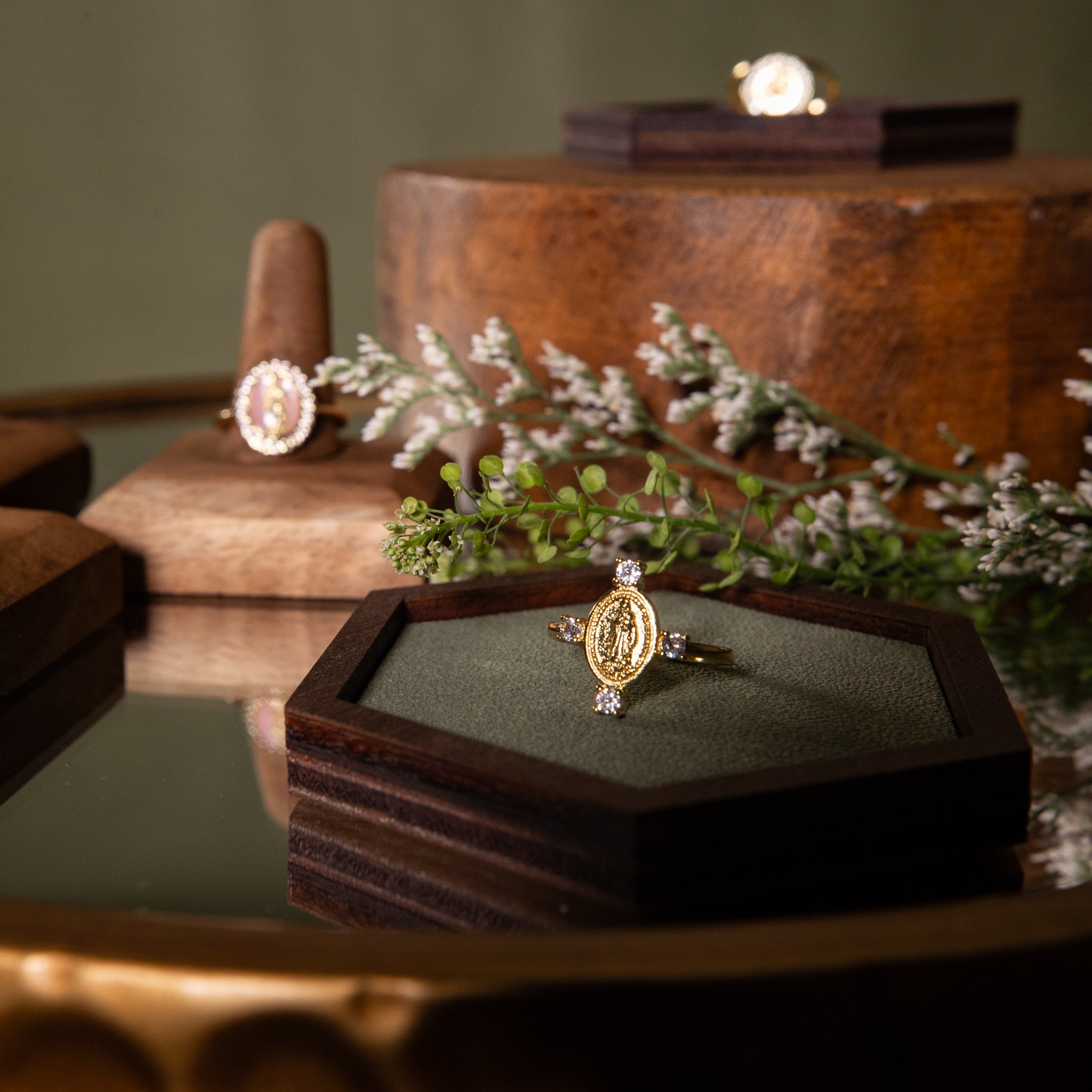 Ring - OLG - Crystal Rim - Gold