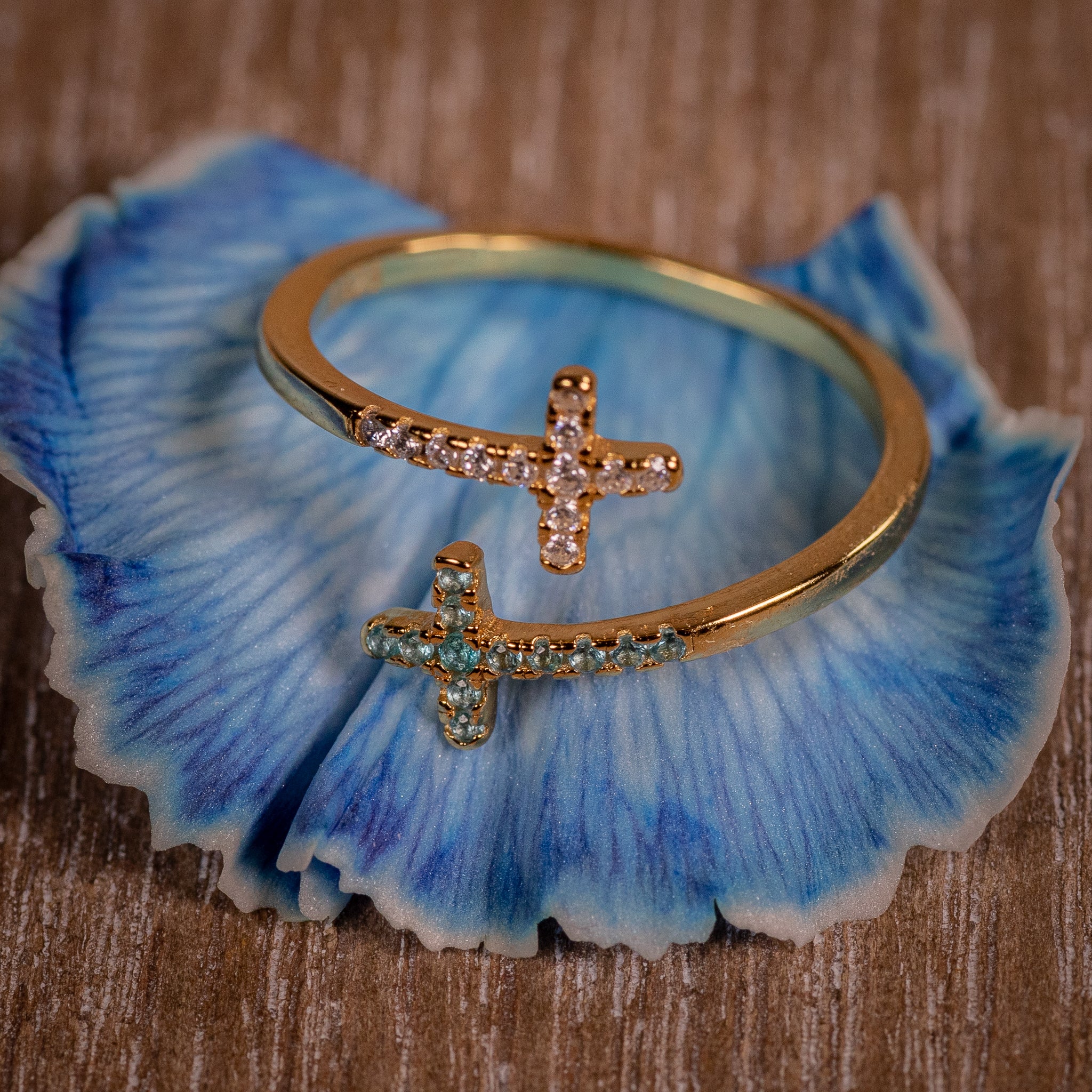 Double Cross Ring