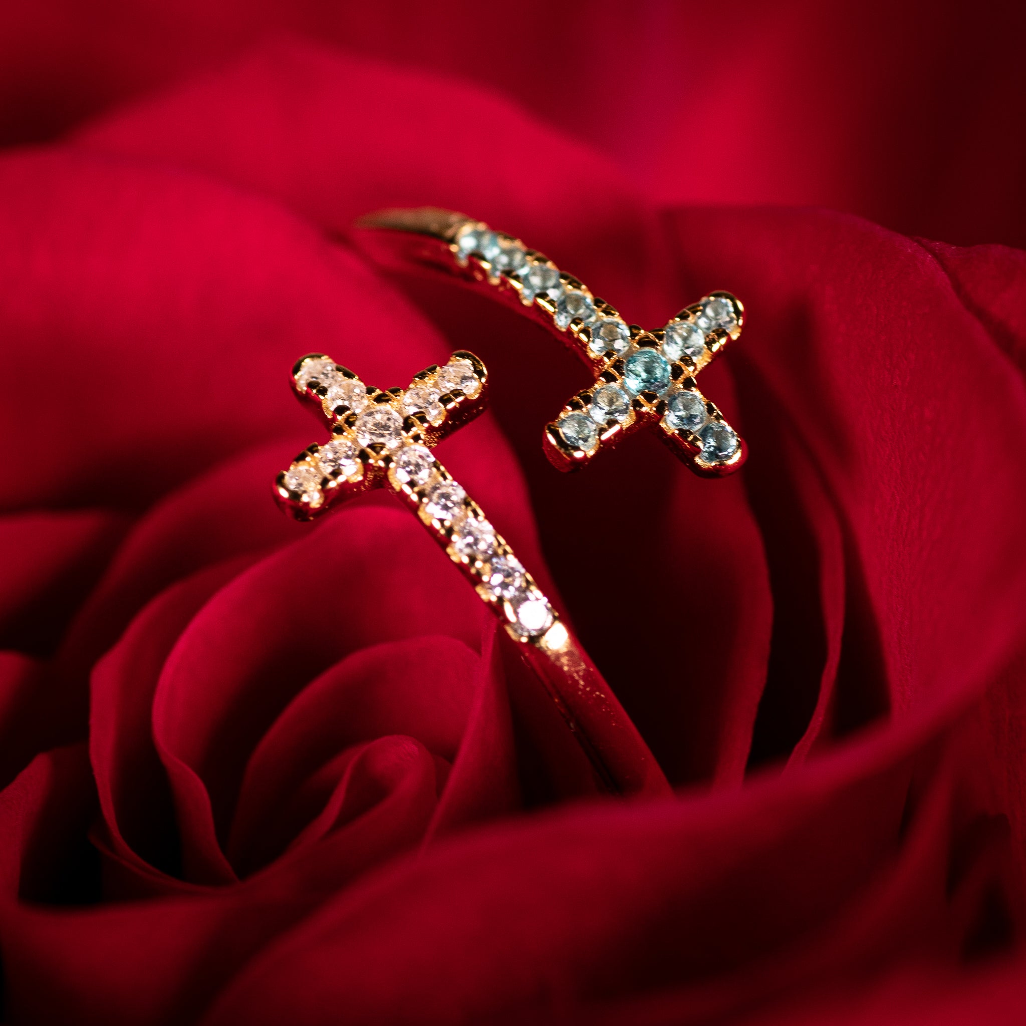 Double Cross Ring