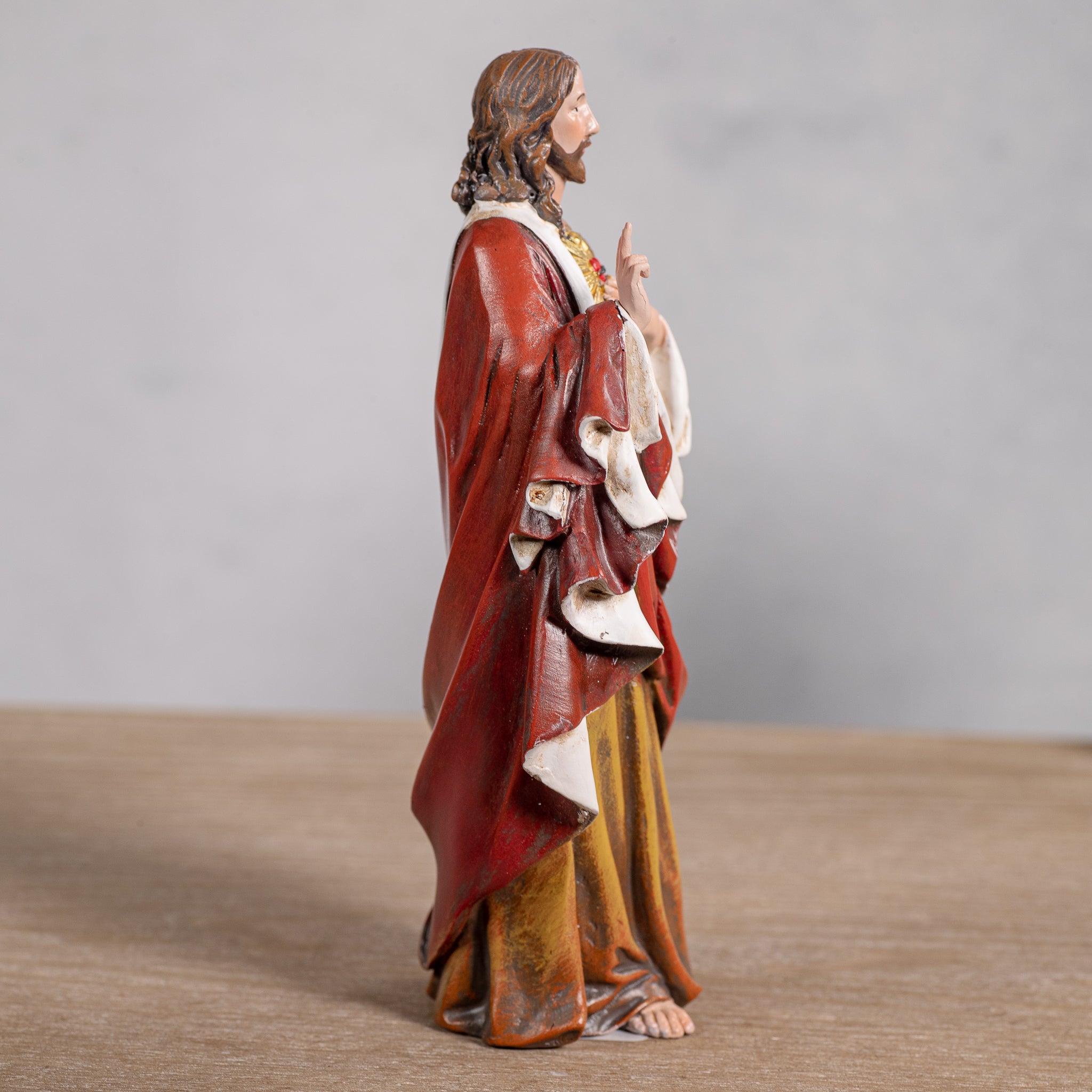 Sacred Heart of Jesus Statue